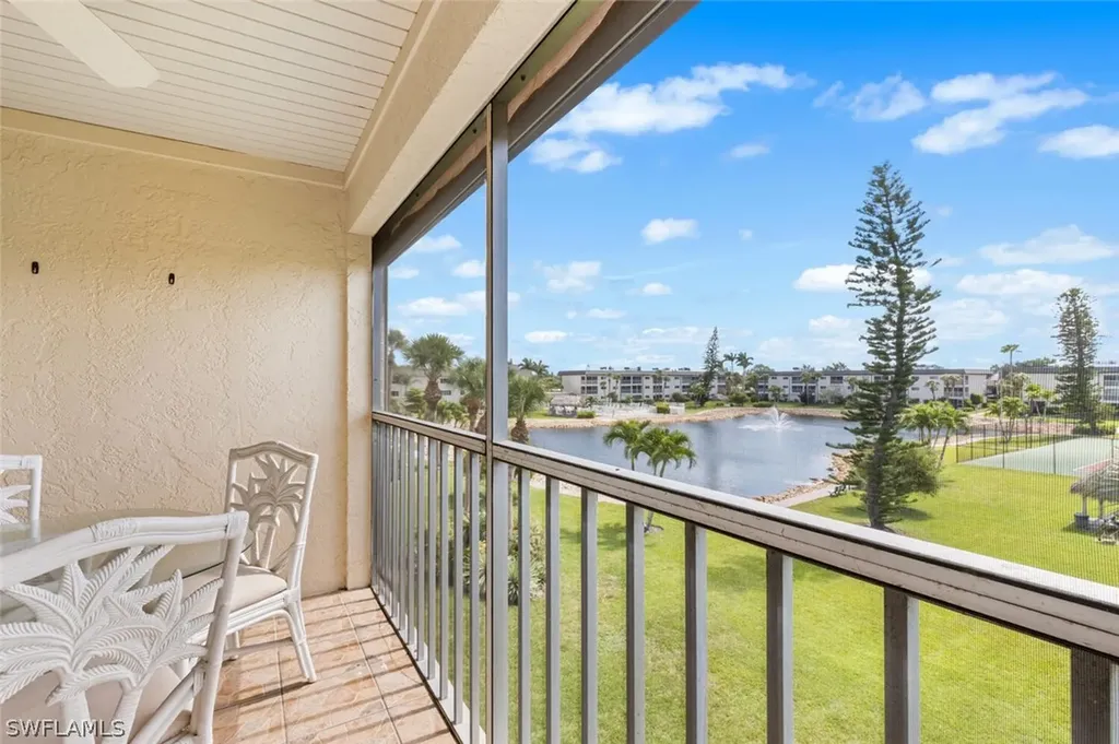 1004 Manatee Road Naples FL 34114
