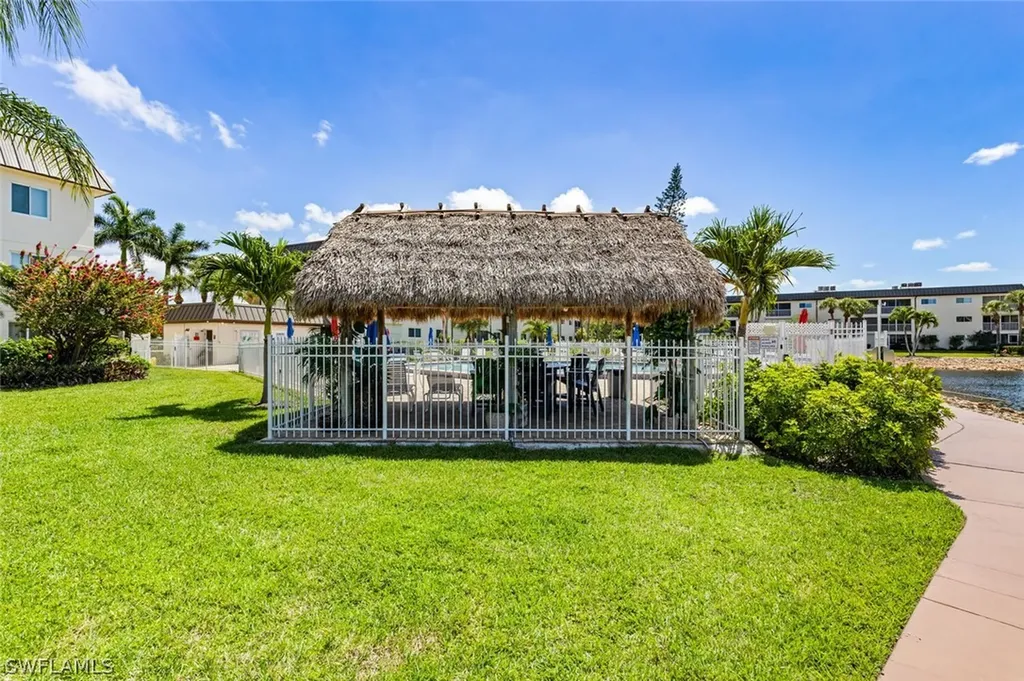 1004 Manatee Road Naples FL 34114