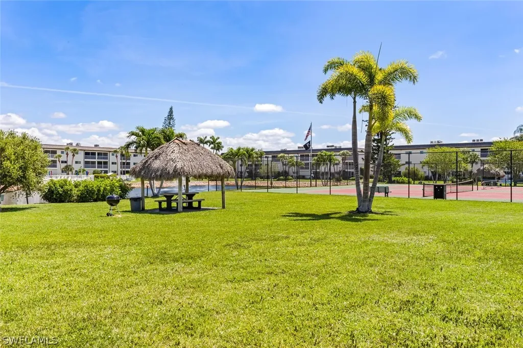 1004 Manatee Road Naples FL 34114