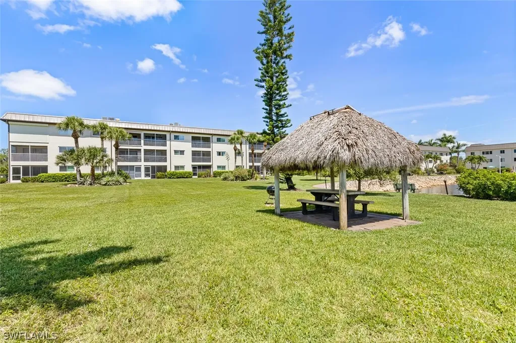1004 Manatee Road Naples FL 34114