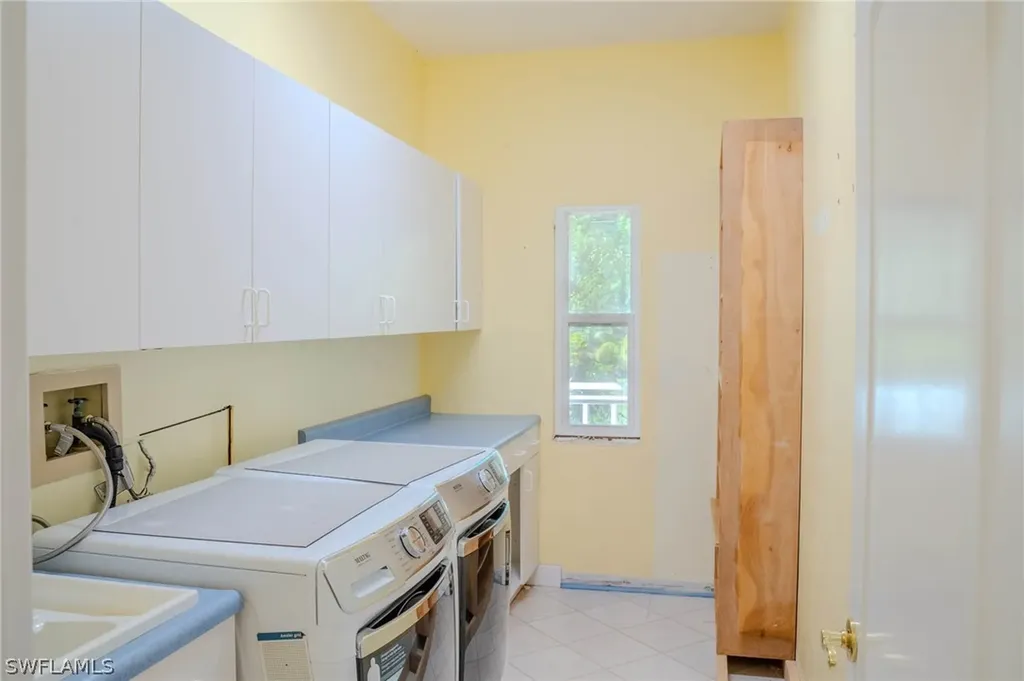 25335 Pinson Drive Bonita Springs FL 34135