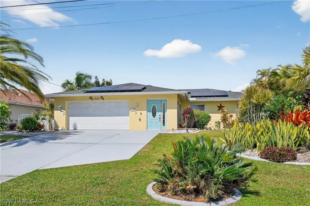 1305 SE 29th Terrace Cape Coral FL 33904