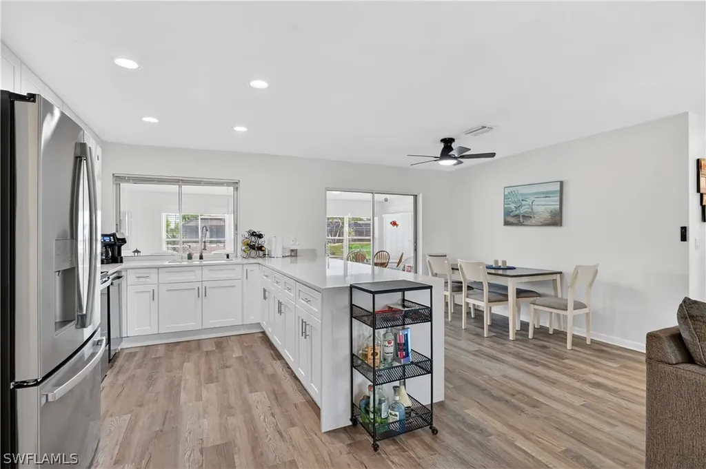 1305 SE 29th Terrace Cape Coral FL 33904