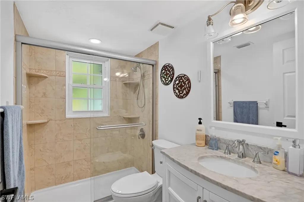 1305 SE 29th Terrace Cape Coral FL 33904