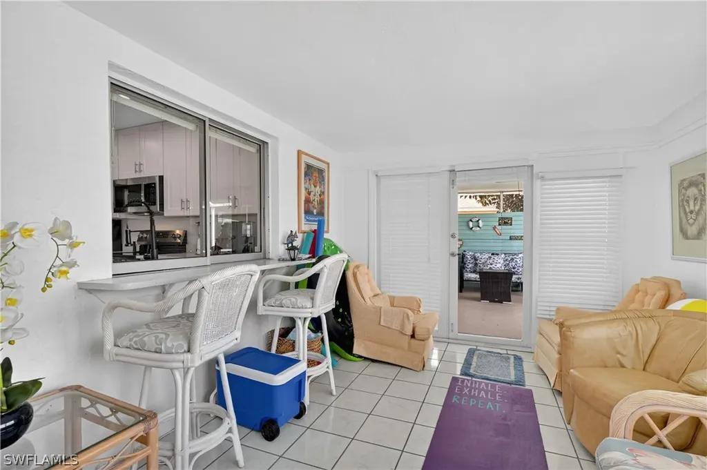 1305 SE 29th Terrace Cape Coral FL 33904