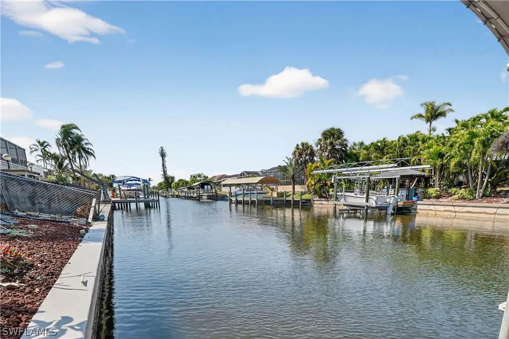 1305 SE 29th Terrace Cape Coral FL 33904