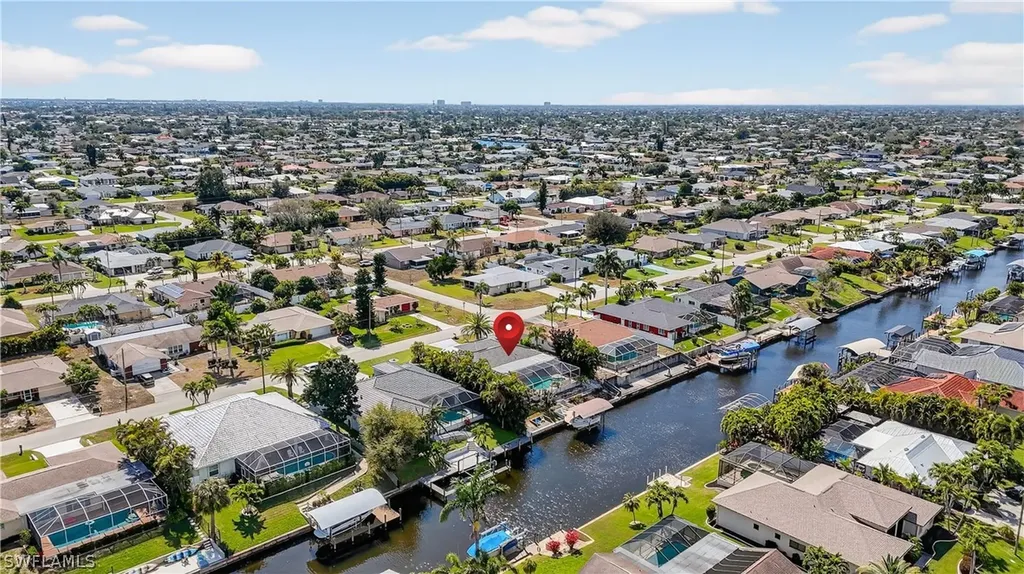1305 SE 29th Terrace Cape Coral FL 33904