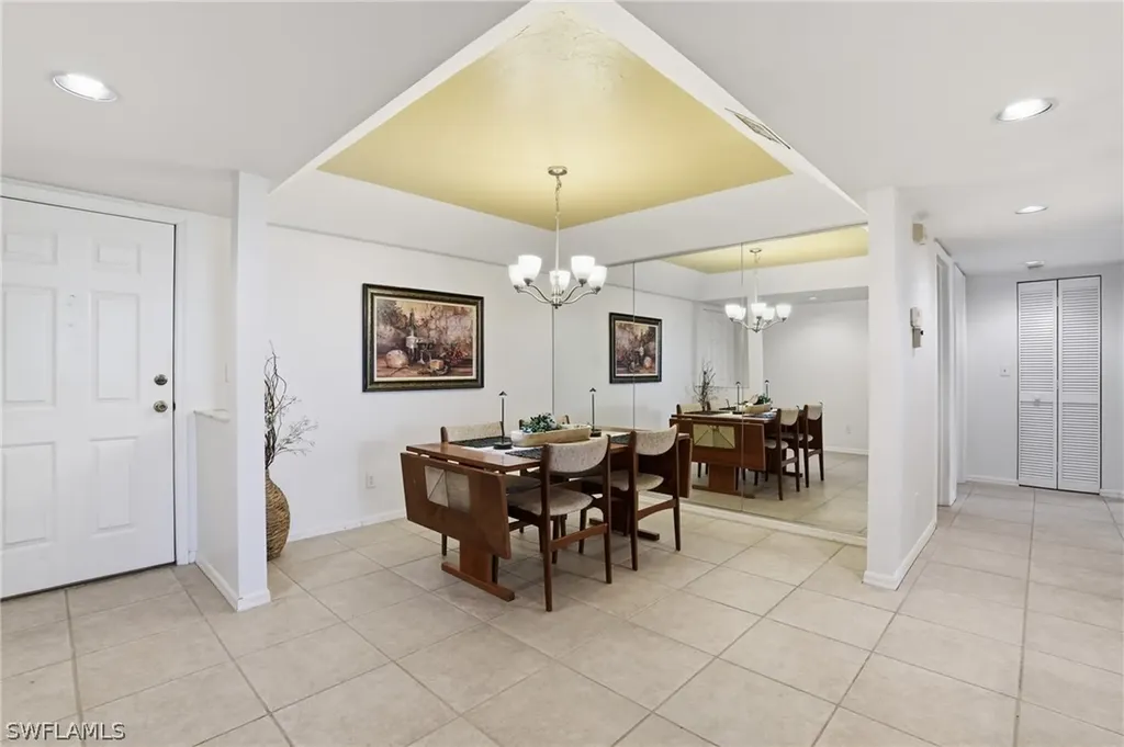 9856 Luna Circle Naples FL 34109