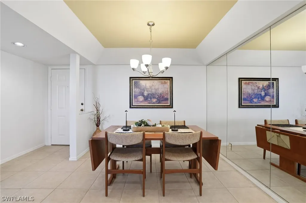 9856 Luna Circle Naples FL 34109
