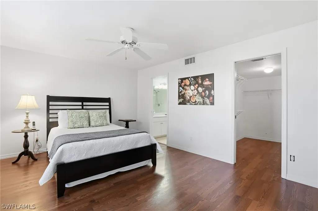 9856 Luna Circle Naples FL 34109