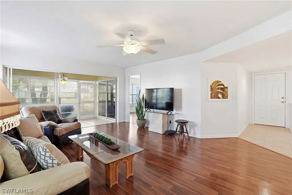 9856 Luna Circle Naples FL 34109