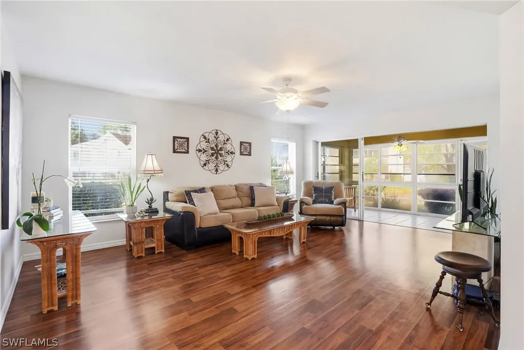 9856 Luna Circle Naples FL 34109
