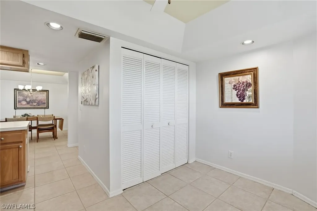 9856 Luna Circle Naples FL 34109
