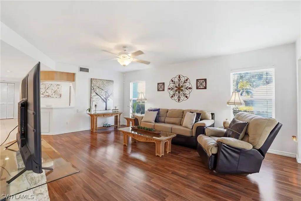 9856 Luna Circle Naples FL 34109