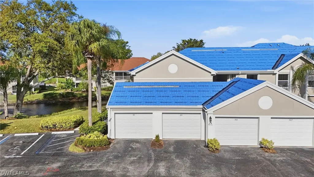 9856 Luna Circle Naples FL 34109