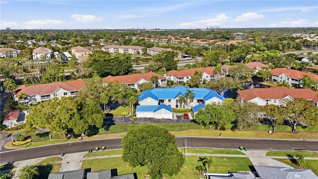 9856 Luna Circle Naples FL 34109