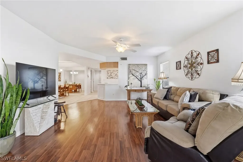 9856 Luna Circle Naples FL 34109