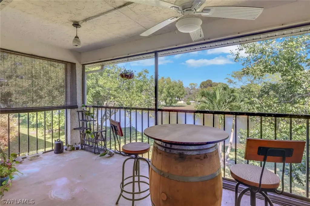 1211 Commonwealth Circle Naples FL 34116