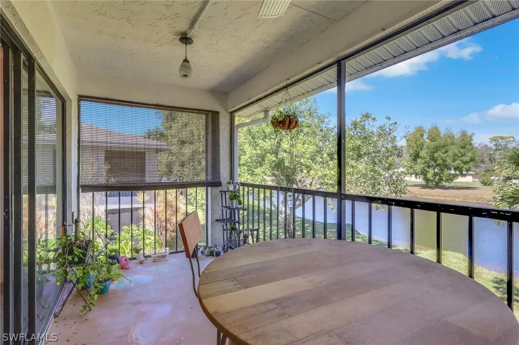 1211 Commonwealth Circle Naples FL 34116
