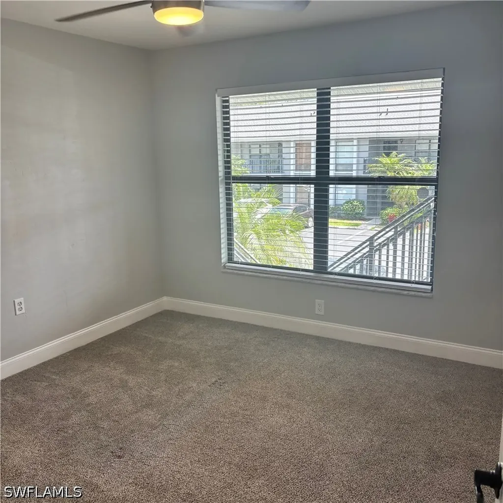 1211 Commonwealth Circle Naples FL 34116