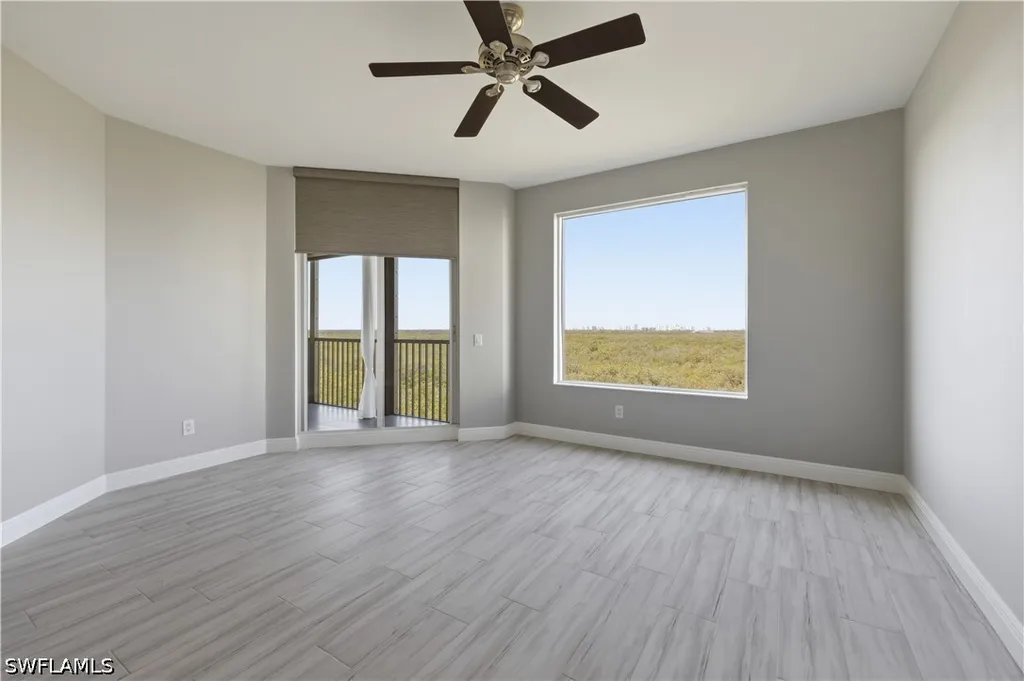 425 Cove Tower Drive Naples FL 34110