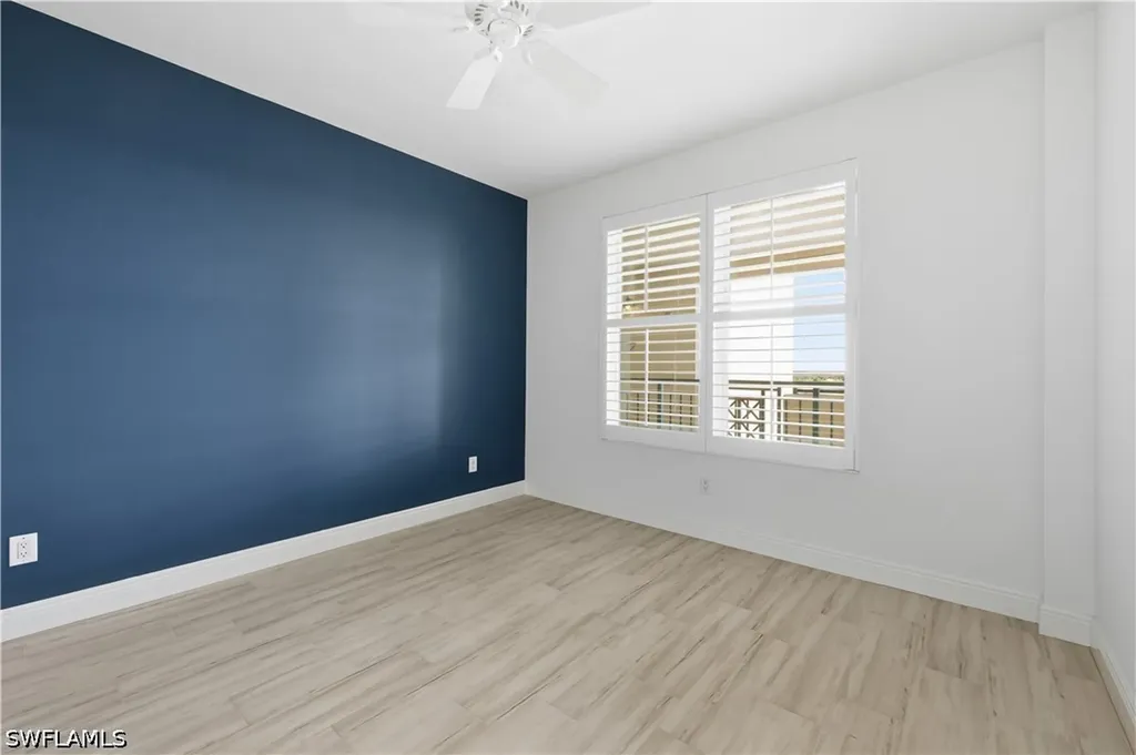 425 Cove Tower Drive Naples FL 34110