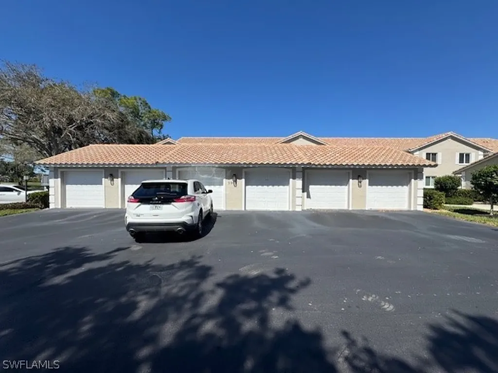 5912 Cranbrook Way Naples FL 34112