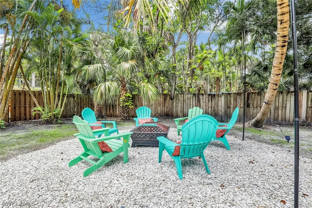 2780 Weeks Avenue Naples FL 34112