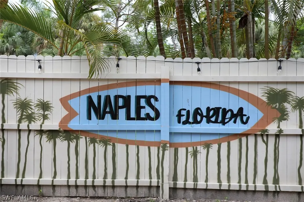 2780 Weeks Avenue Naples FL 34112
