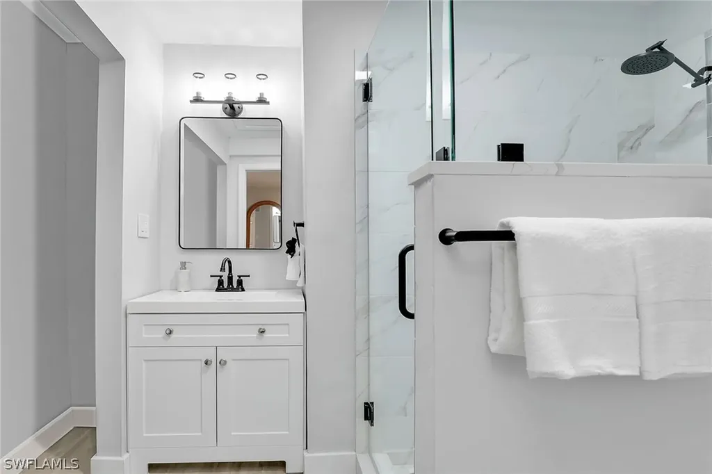 2780 Weeks Avenue Naples FL 34112