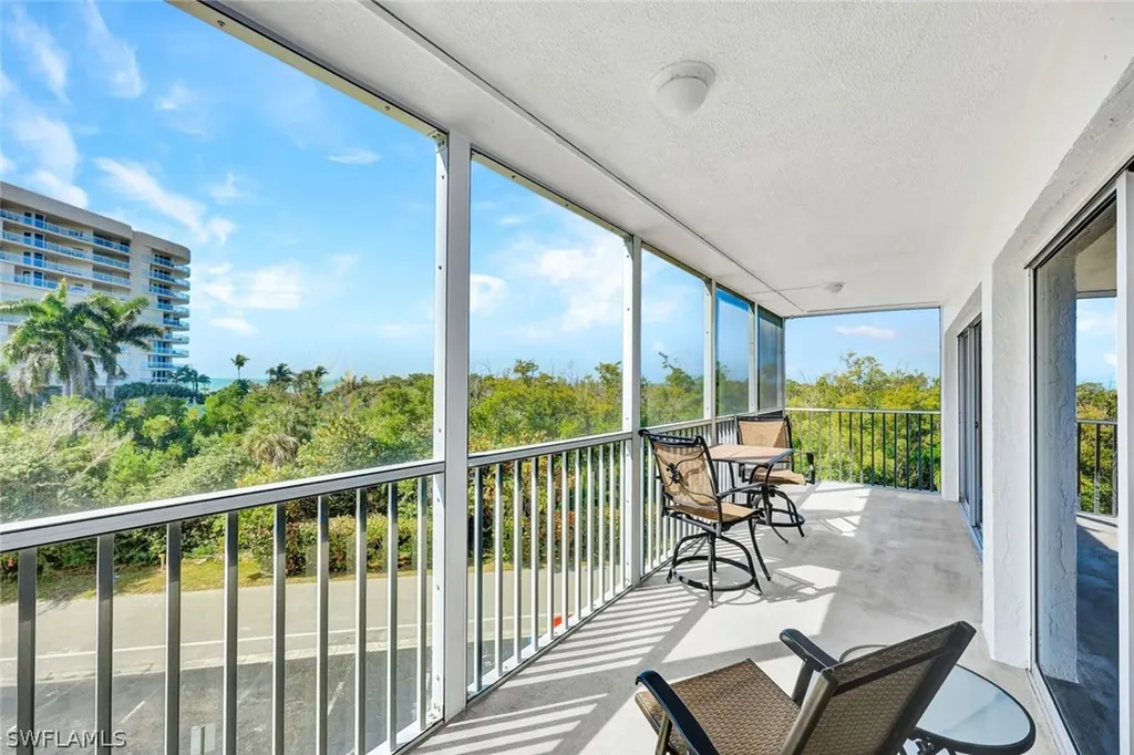 1 Bluebill Avenue Naples FL 34108