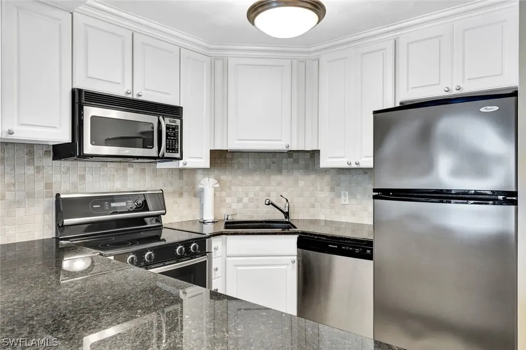 1 Bluebill Avenue Naples FL 34108