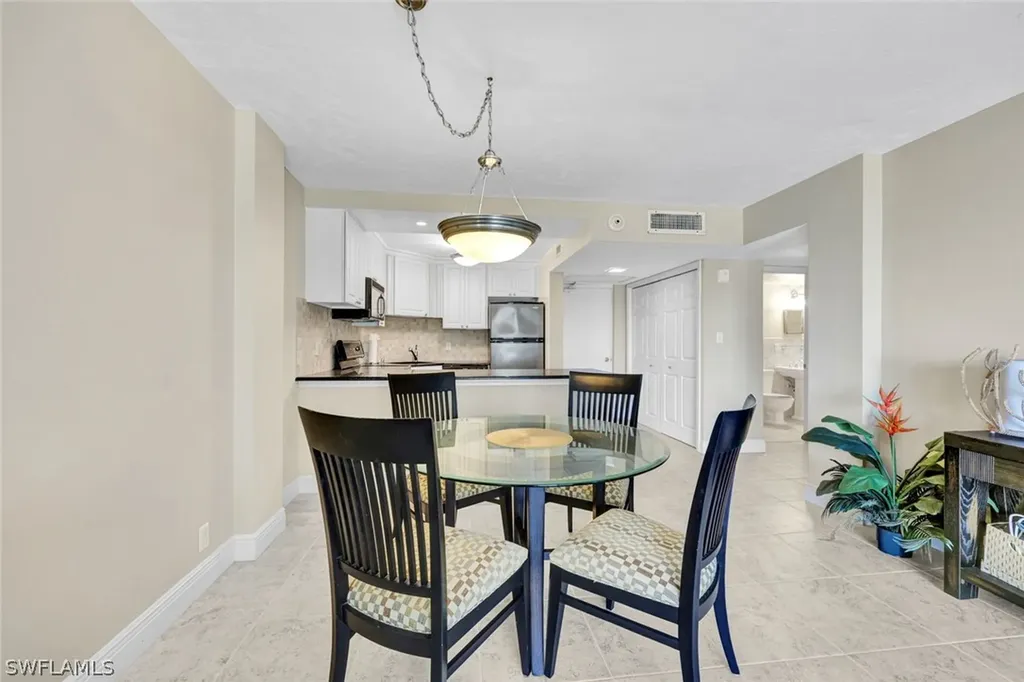 1 Bluebill Avenue Naples FL 34108