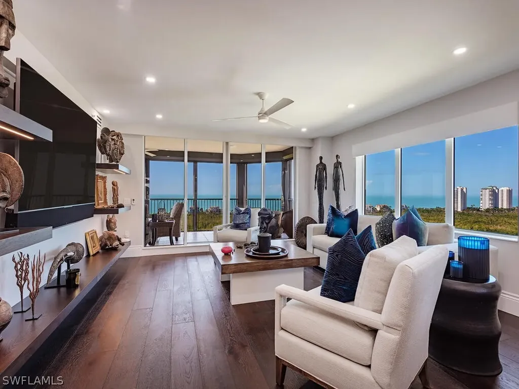 Naples FL, 7425 Pelican Bay Boulevard, Unit 1706