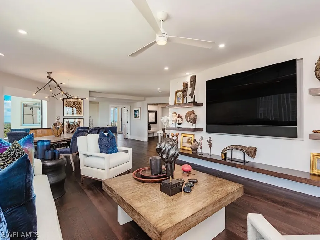 7425 Pelican Bay Boulevard Naples FL 34108