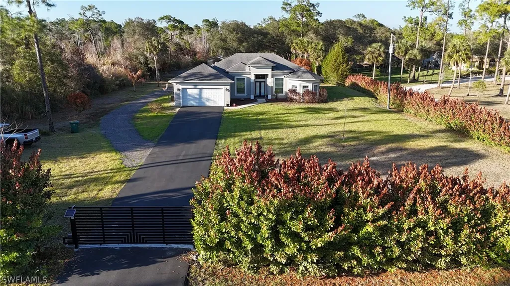 3841 4th Avenue NE Naples FL 34120