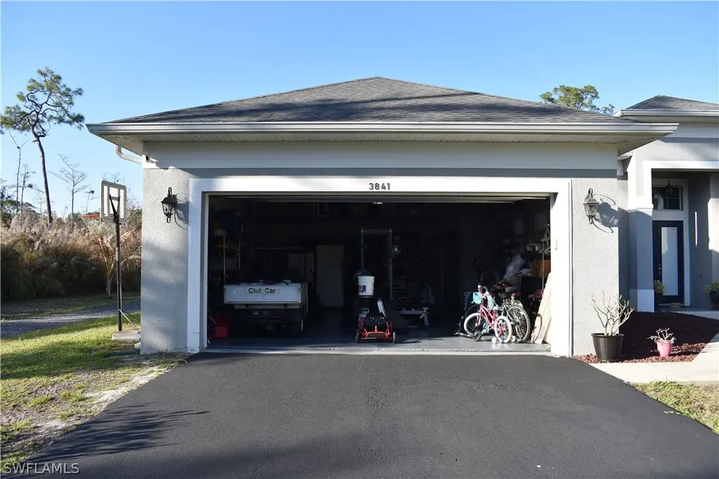 3841 4th Avenue NE Naples FL 34120