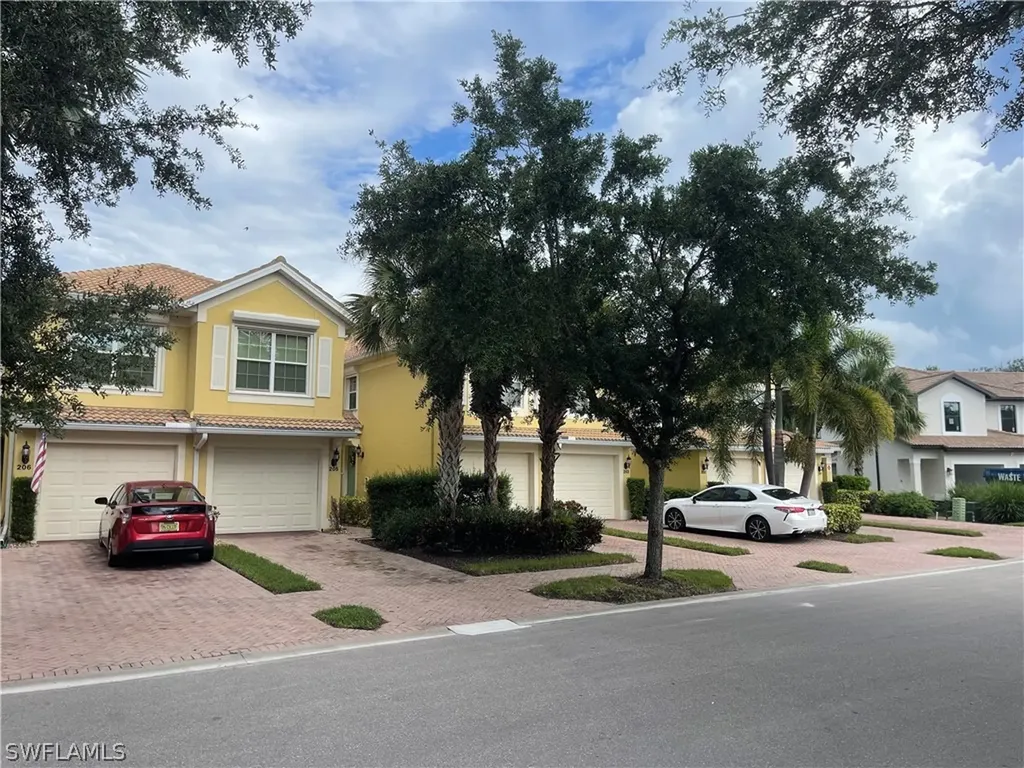 Ave Maria FL, 5706 Mayflower Way, Unit 205
