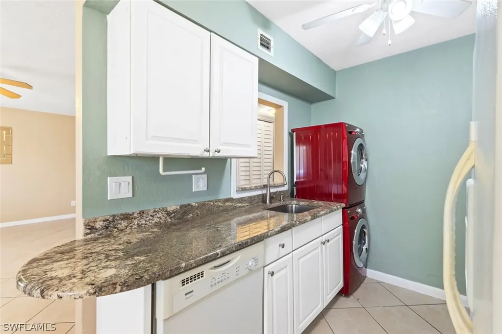 4629 Bayshore Drive Naples FL 34112