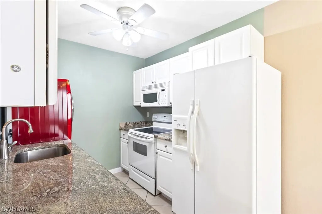 4629 Bayshore Drive Naples FL 34112