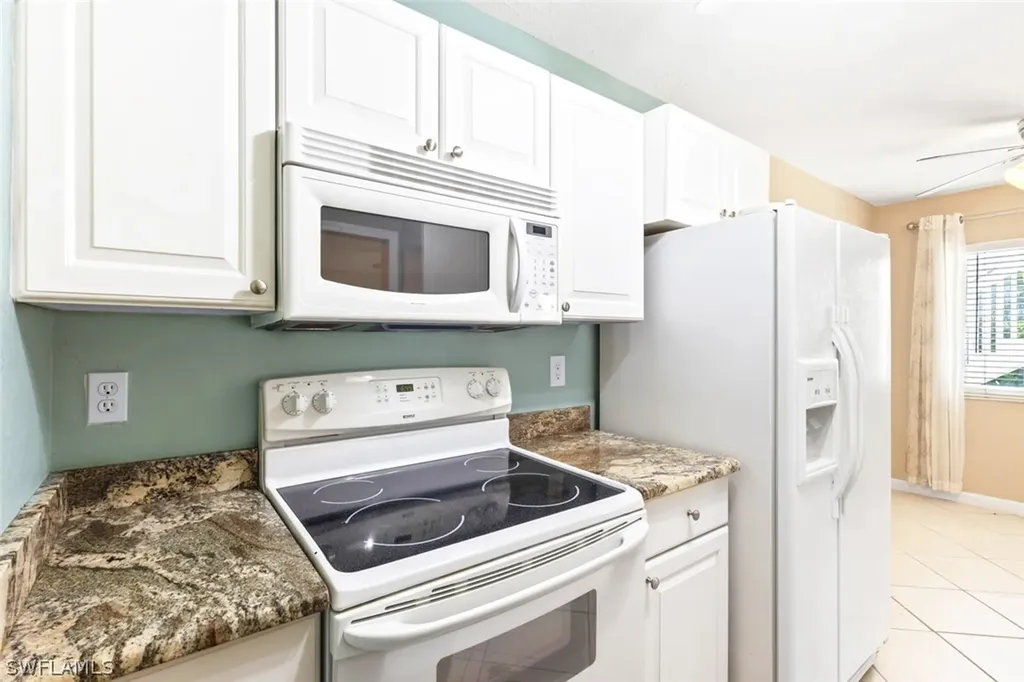 4629 Bayshore Drive Naples FL 34112