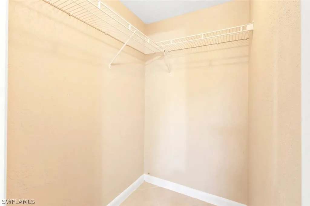 4629 Bayshore Drive Naples FL 34112