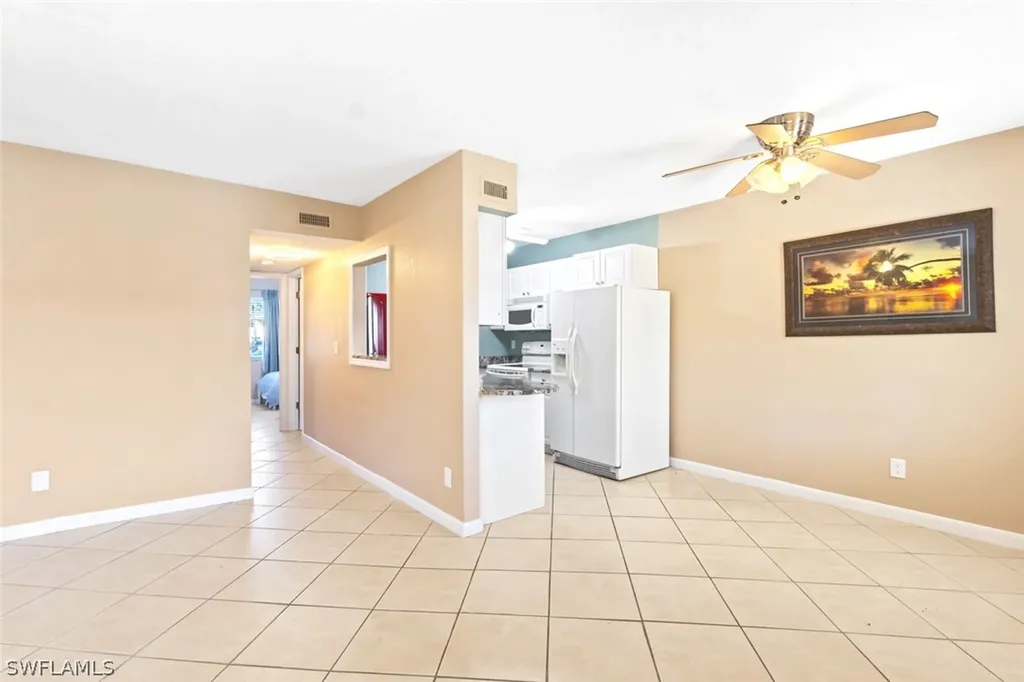 4629 Bayshore Drive Naples FL 34112