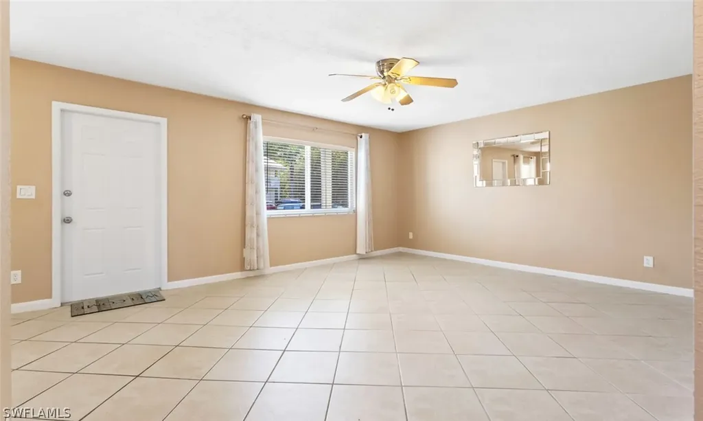 4629 Bayshore Drive Naples FL 34112