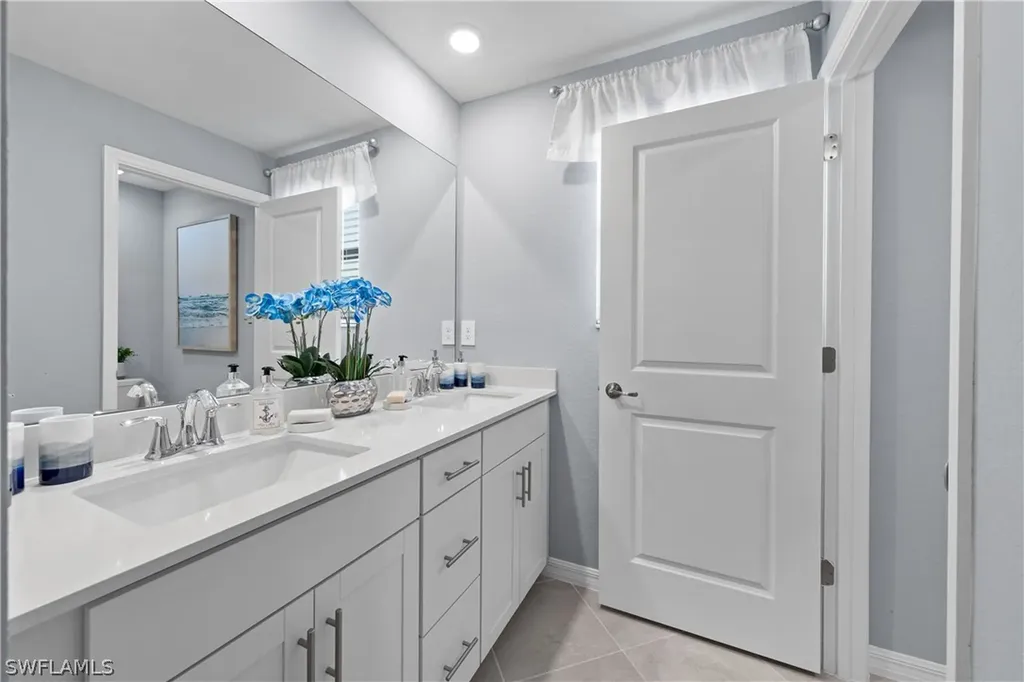 3885 Passion Vine Drive Alva FL 33920