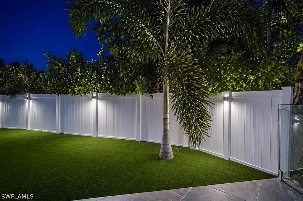 4064 Full Moon Court Naples FL 34112
