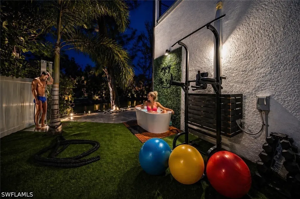 4064 Full Moon Court Naples FL 34112