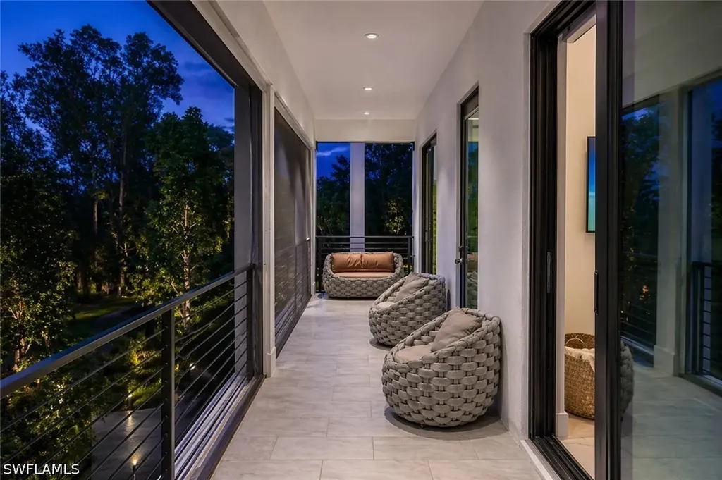 4064 Full Moon Court Naples FL 34112