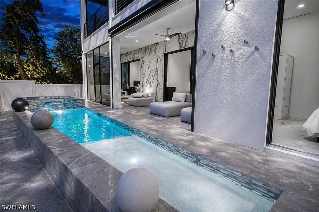 4064 Full Moon Court Naples FL 34112