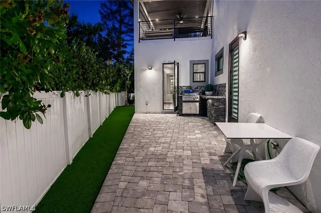 4064 Full Moon Court Naples FL 34112